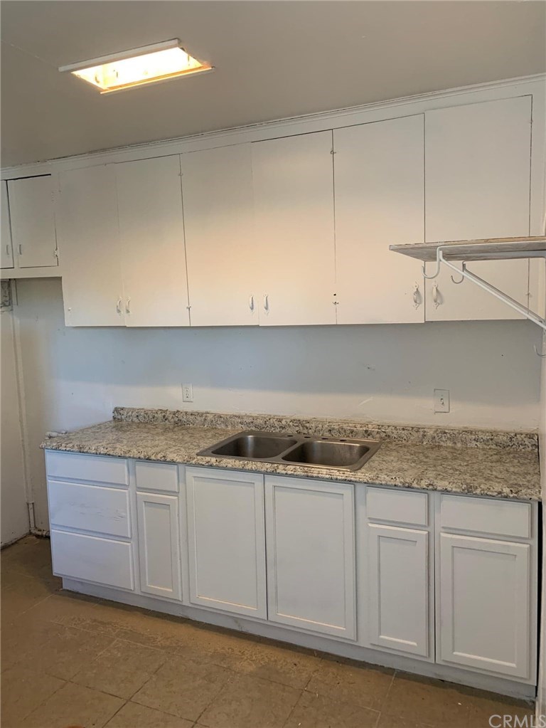 13222 Mohawk Road Apple Valley, CA 92308 - Photo 25 of 29
