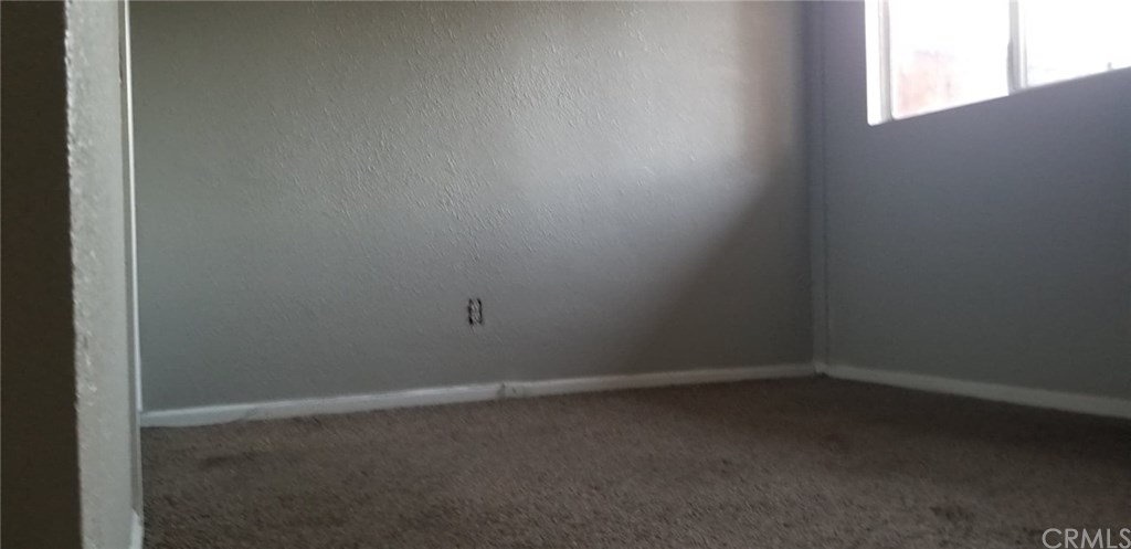 13222 Mohawk Road Apple Valley, CA 92308 - Photo 8 of 29