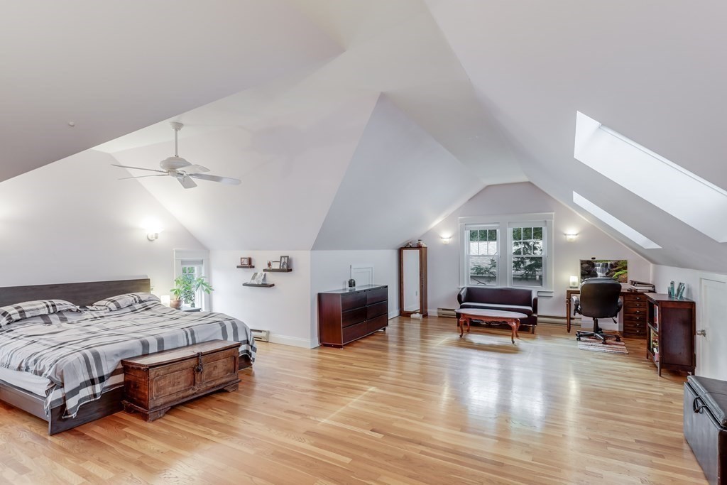 214 Wolcott Road Brookline, MA 02467 - Photo 14 of 30