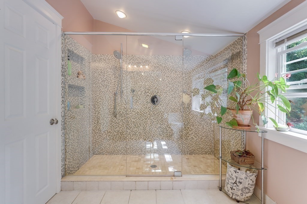 214 Wolcott Road Brookline, MA 02467 - Photo 19 of 30