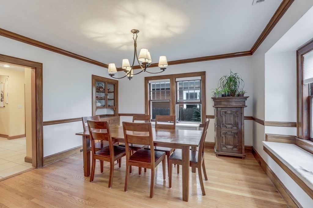 214 Wolcott Road Brookline, MA 02467 - Photo 10 of 30