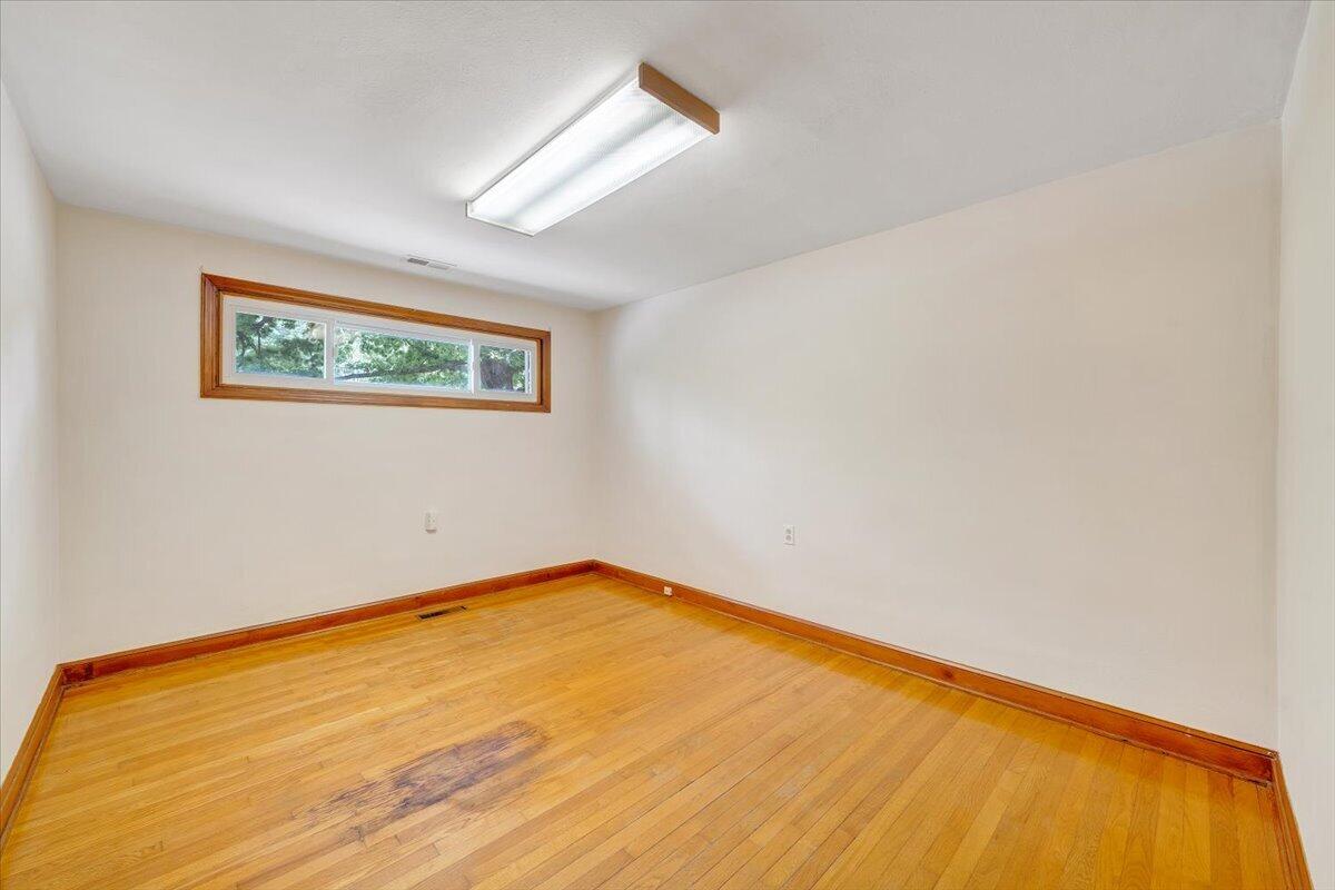 2215 Wildwood Road Salem, VA 24153 - Photo 21 of 35 14-MIB09867