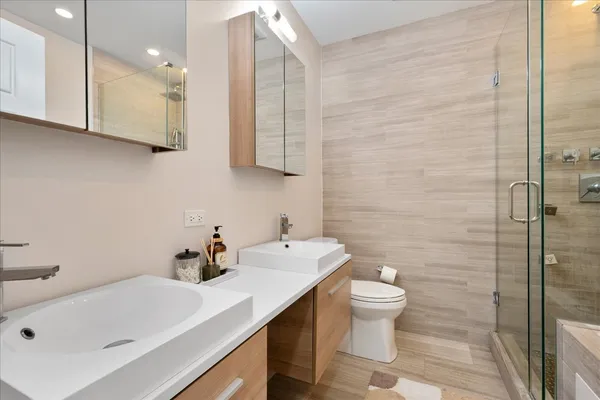 $840,000 | 3816 North Ashland Avenue, Unit 1S, Chicago, IL 60613