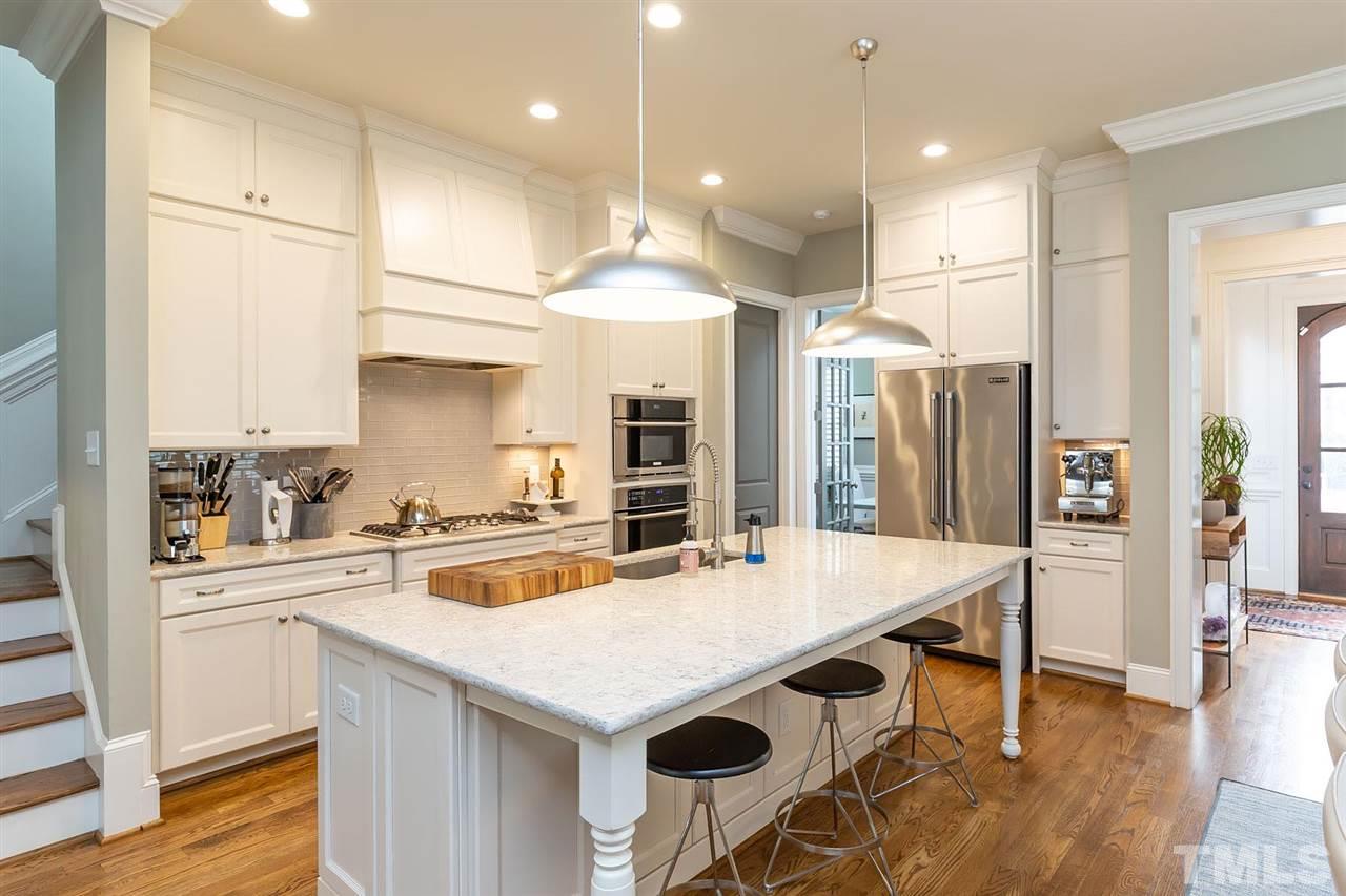 605 Sasser Street Raleigh, NC 27604 - Photo 5 of 30