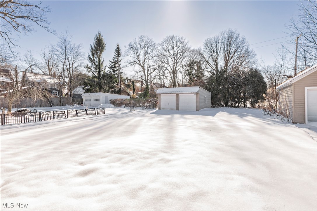 4040 Ardmore Road Cleveland, OH 44121 - Photo 43 of 43