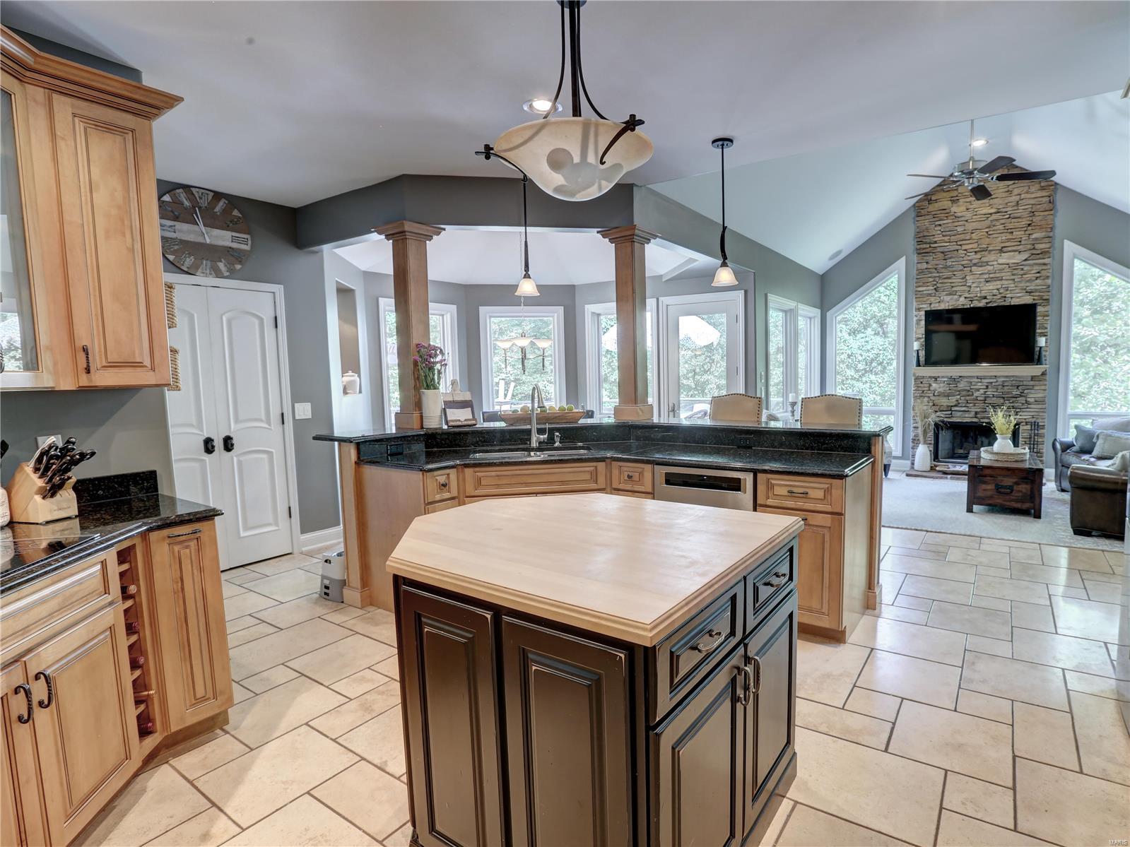 711 Forest Ridge Trail Lane Ballwin, MO 63021 - Photo 5 of 44 Gallery Image 5