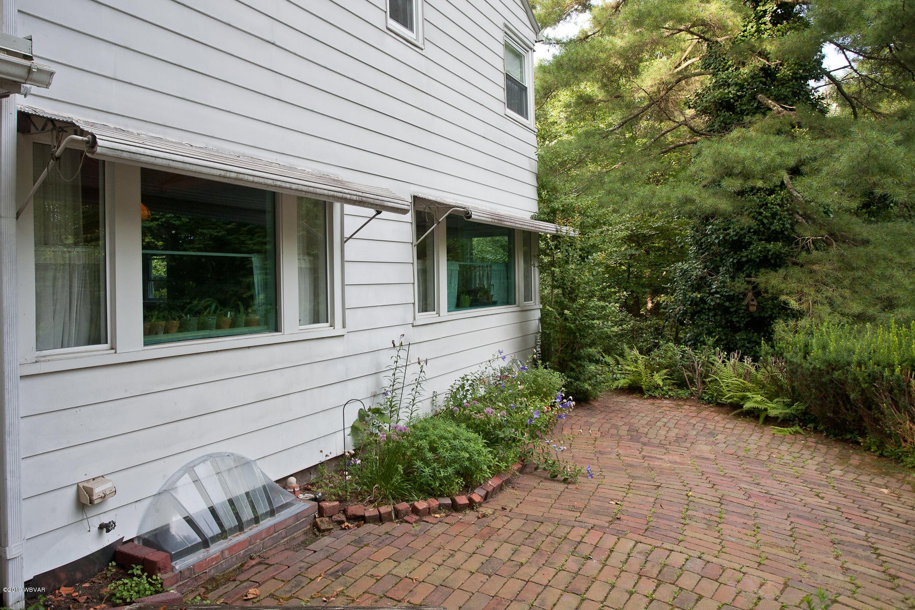 1555 Overbrook Road Williamsport, PA 17701 - Photo 2 of 19 MC073119LF-2