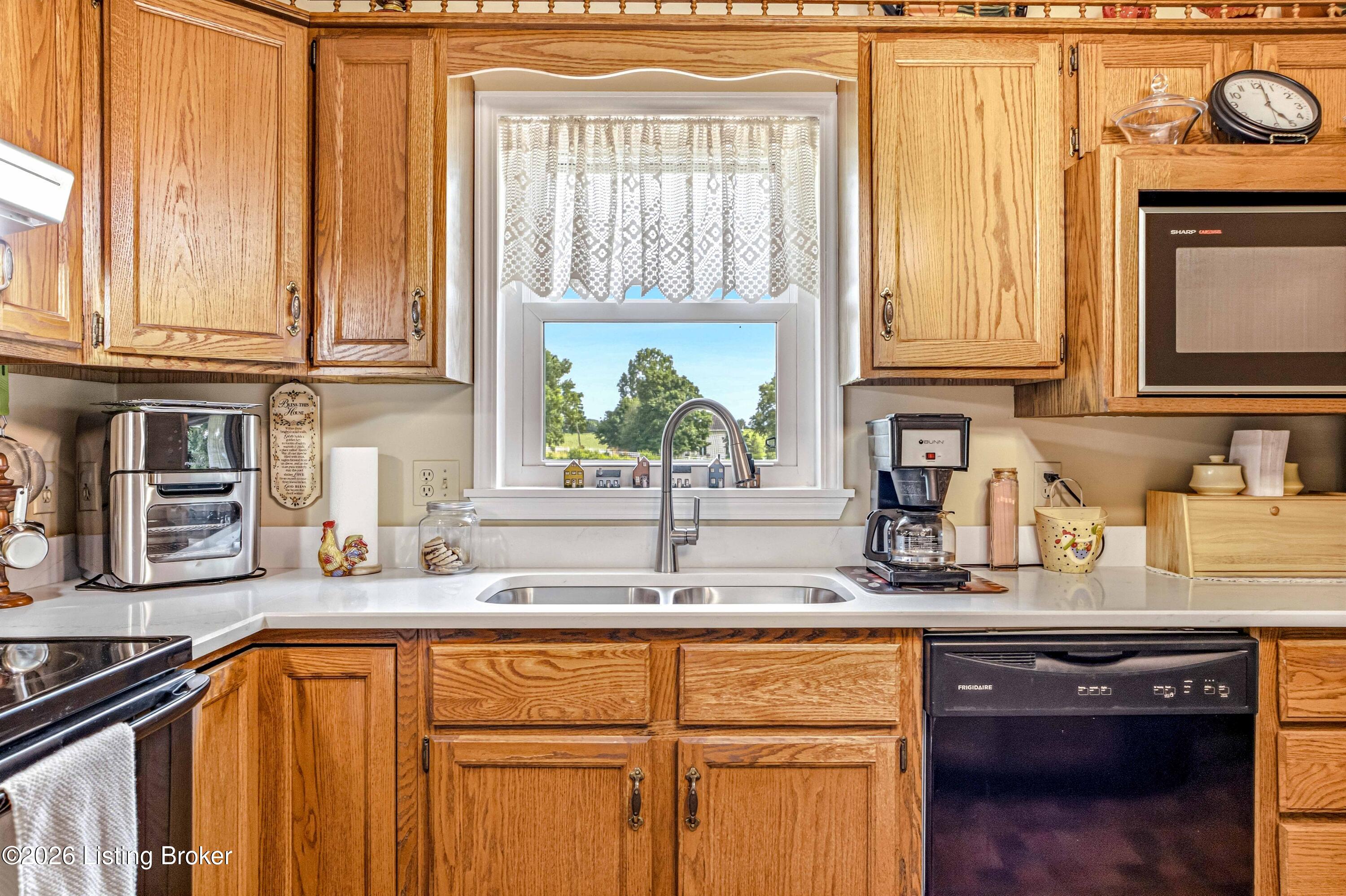 2304 Eminence Road Eminence, KY 40019 - Photo 25 of 71 DSC06250