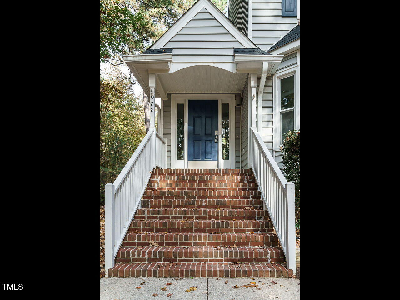 928 Loop Road Clayton, NC 27527 - Photo 4 of 38 003-1280x960-photo