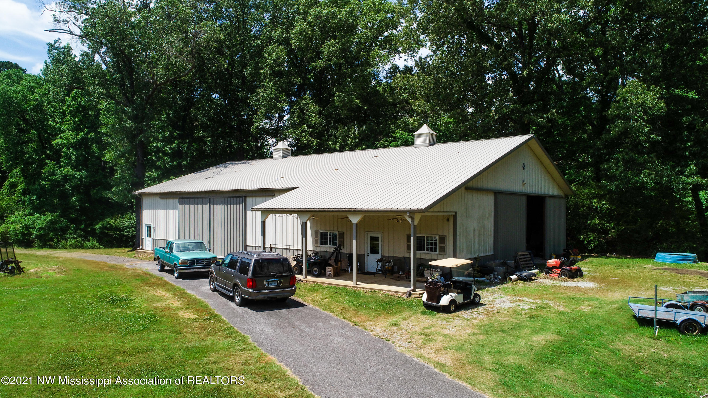 2575 Nesbit Road Nesbit, MS 38651 - Photo 2 of 14 2732 Nesbit Rd