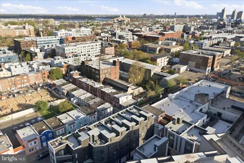 a picture of city view