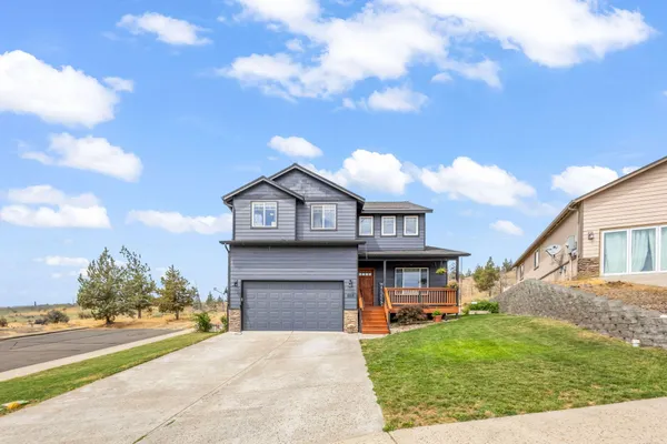 $399,900 | 558 Southwest Cedar Hill Drive, Madras, OR 97741