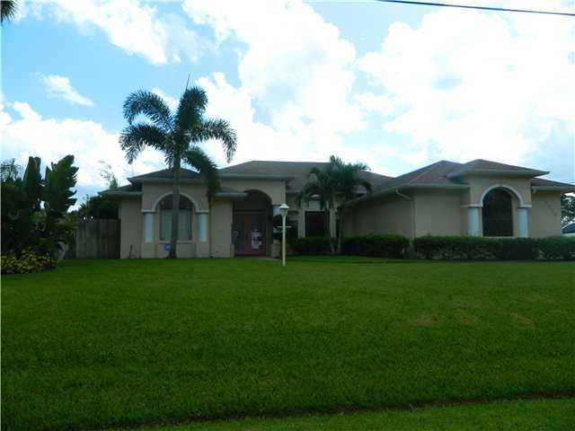 2333 Southwest Ivory Road Port St. Lucie, FL 34953 - Photo 1 of 25 Primary Photo