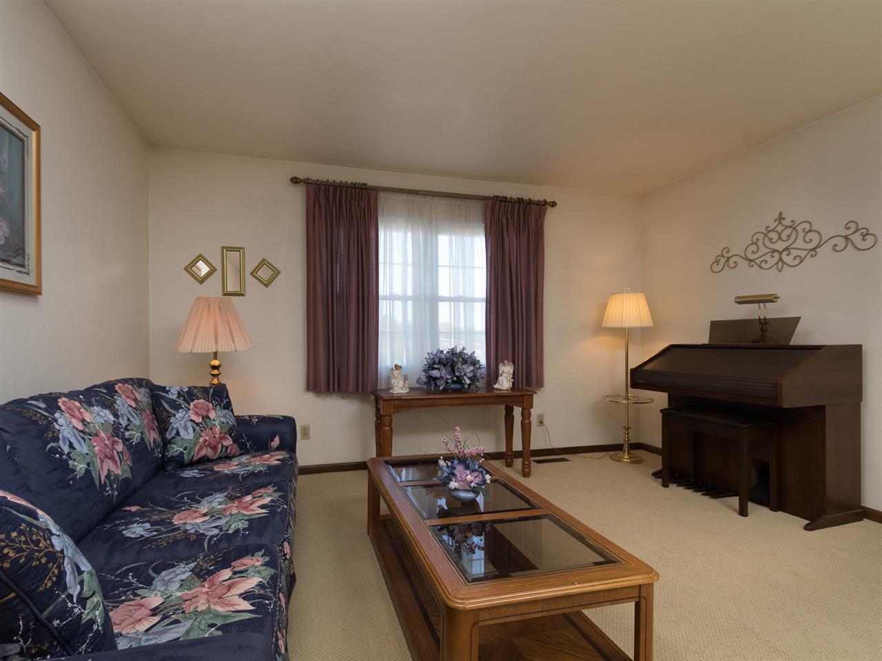 175 Laurel Ridge Road Scott Depot, WV 25560 - Photo 7 of 28 Gallery Image 7