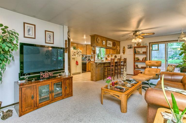 4458 Hillcrest Road Medford, OR 97504 - Photo 9 of 27 Additional Photo