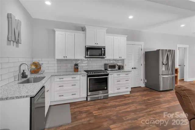 $1,590,000 | 216 Mariposa Road, Stanley, NC 28164