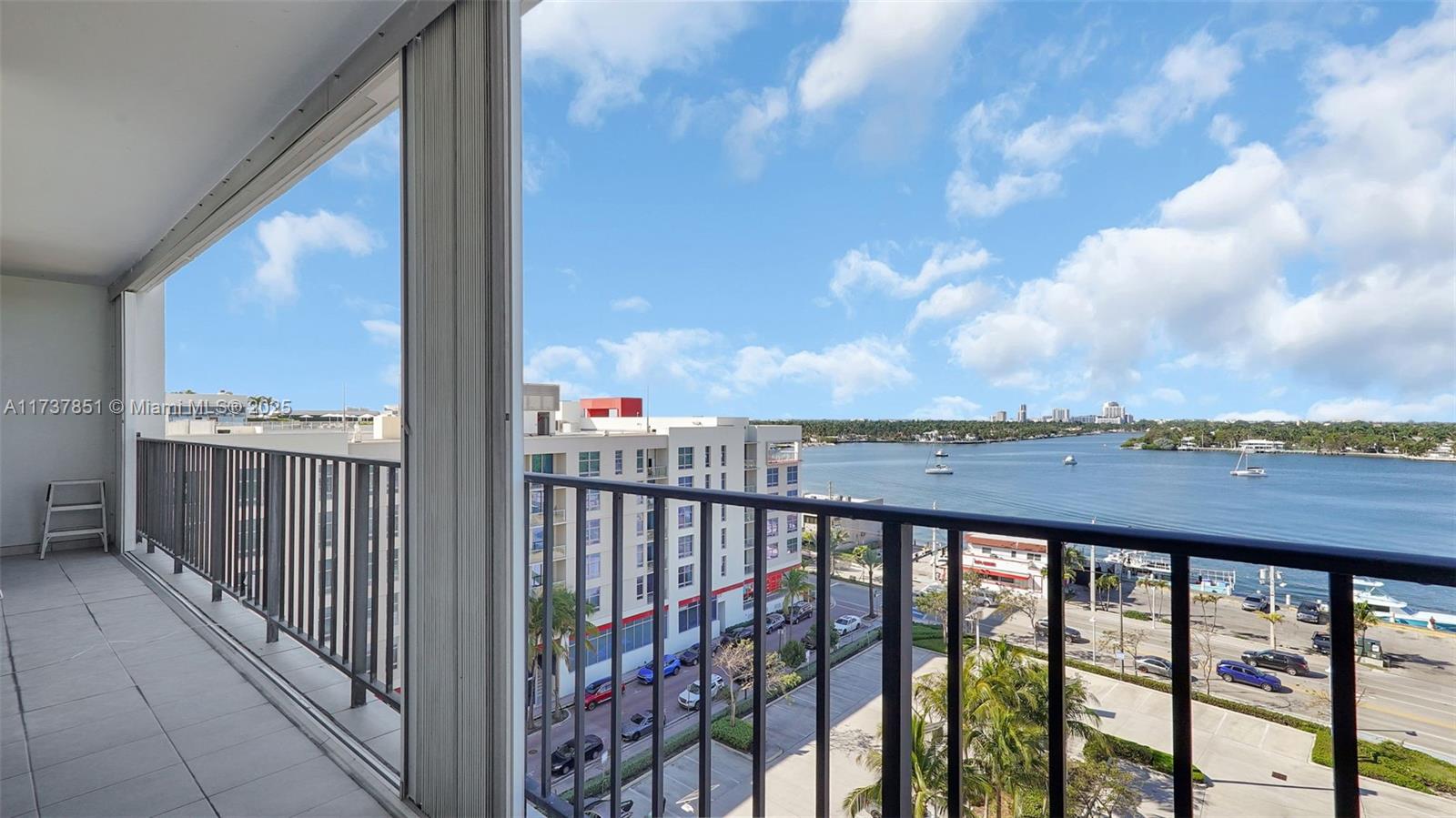 322 Buchanan Street, Unit 907 Hollywood, FL 33019 - Photo 9 of 45 a view of city from balcony