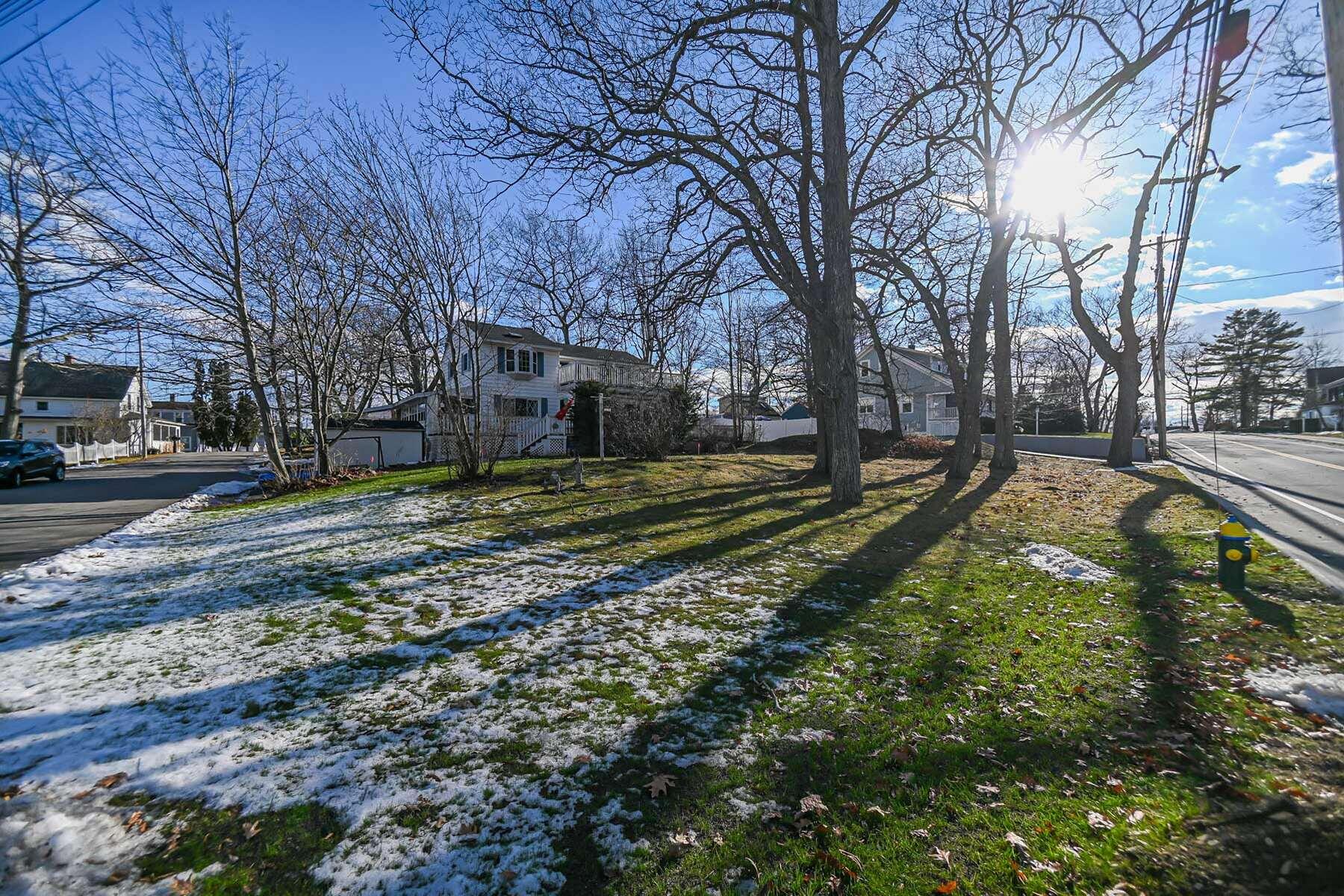 51 Main Street York, ME 03909 - Photo 5 of 19 5