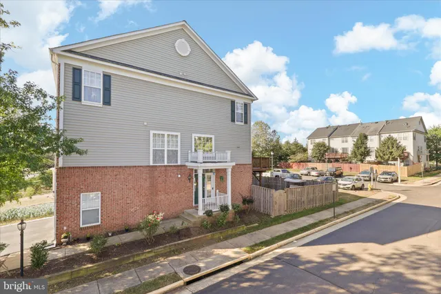 $594,800 | 12100 Brevard Park Court, Bristow, VA 20136