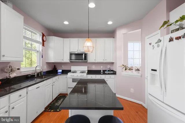 $594,800 | 12100 Brevard Park Court, Bristow, VA 20136