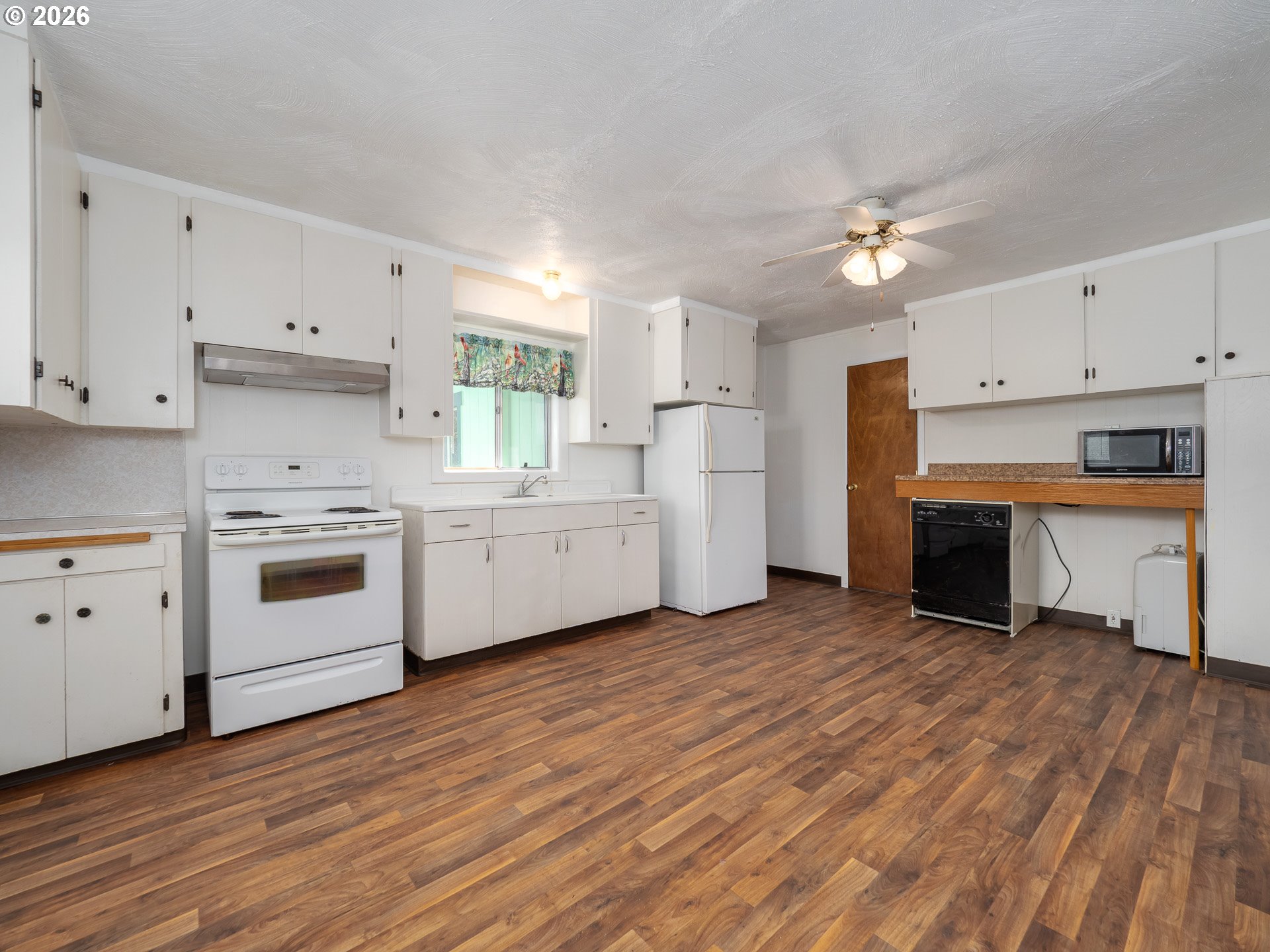 7734 Southeast Starr Quarry Road Amity, OR 97101 - Photo 12 of 48