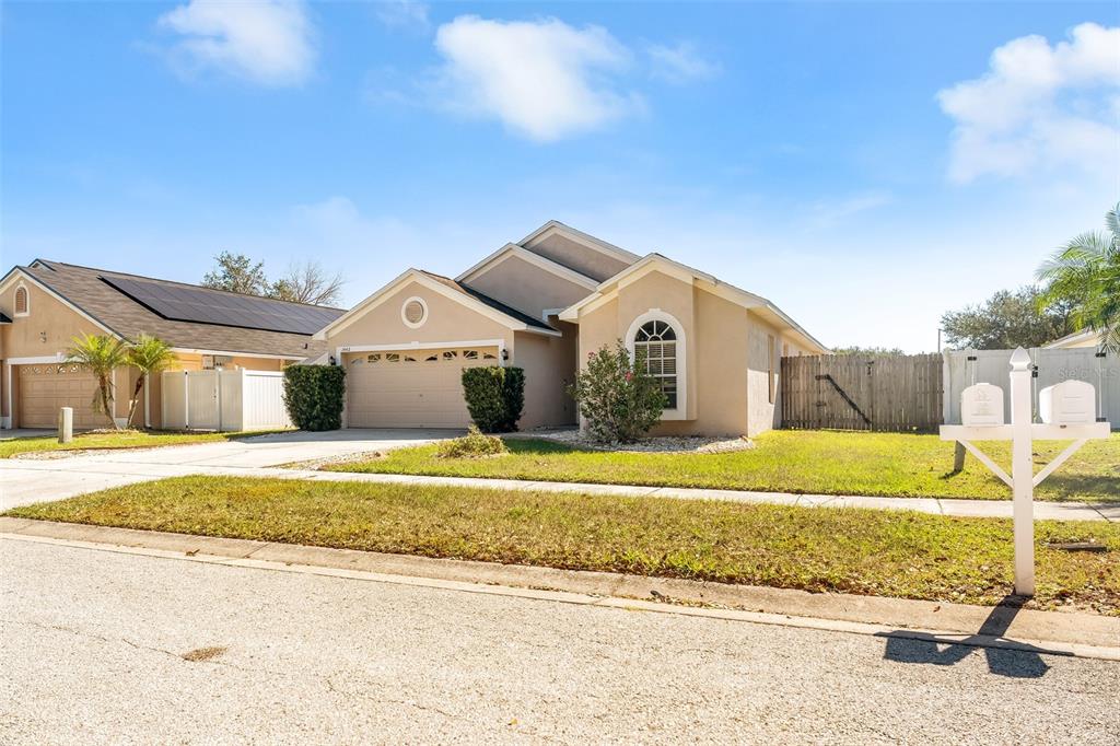 1442 Lake Shore Ranch Drive Seffner, FL 33584 - Photo 5 of 38