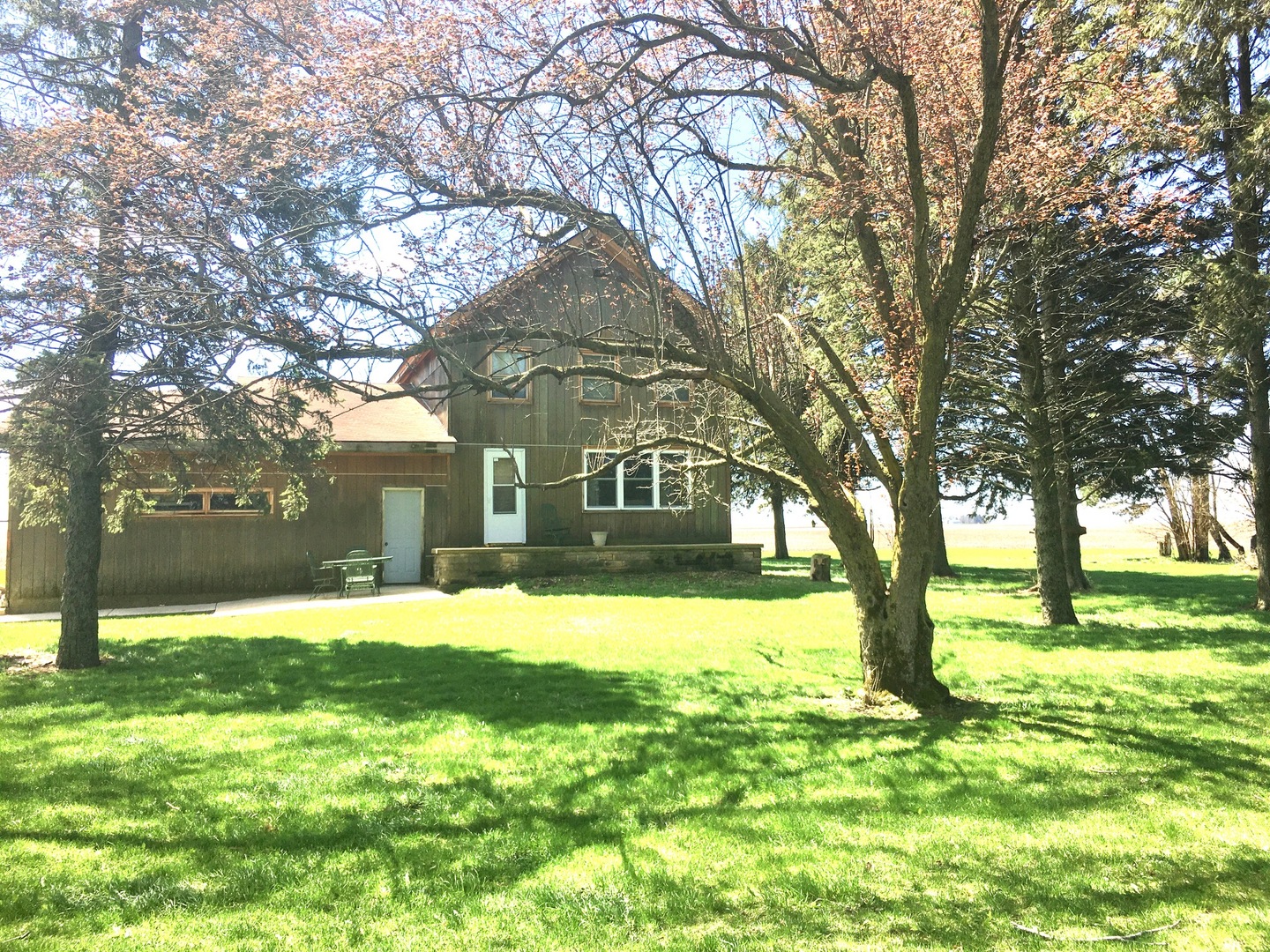 1114 North 38th Road Ottawa, IL 61350 - Photo 2 of 11