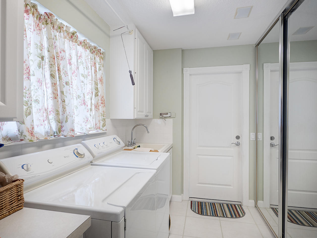 1063 Southwest Balmoral Trace Stuart, FL 34997 - Photo 21 of 29 Laundry Room