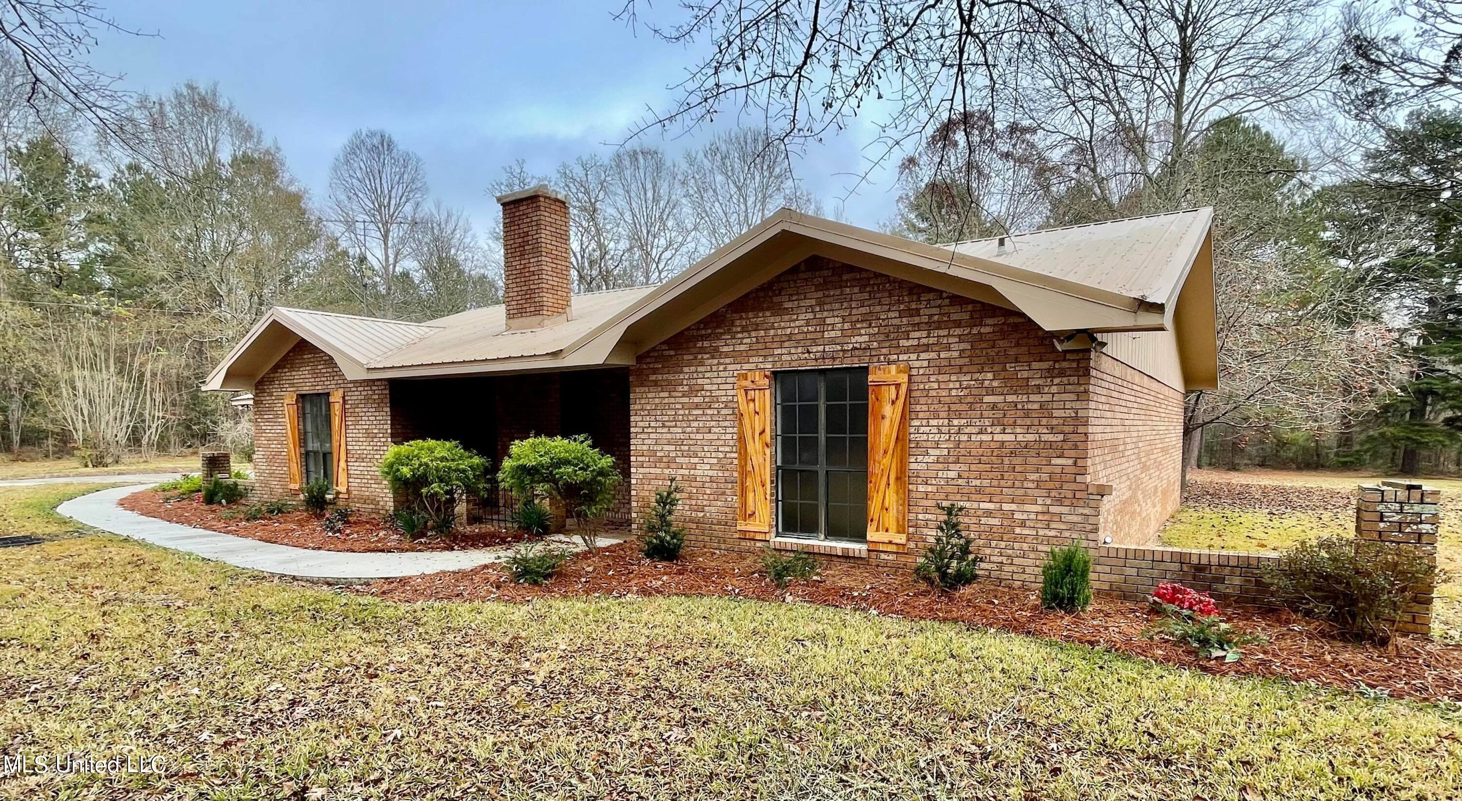 324 Bridgeport Road Pinola, MS 39149 - Photo 44 of 45 317615955_1138317940390252_6056658417916