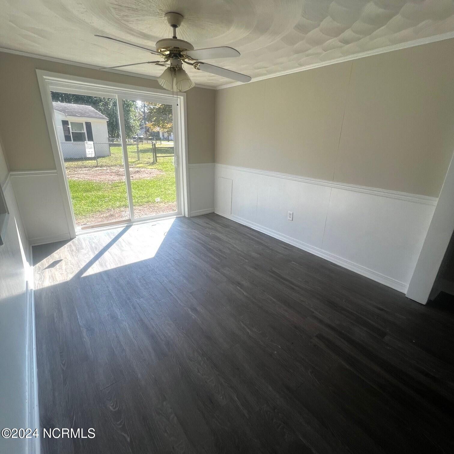 587 Dawson Road Grifton, NC 28530 - Photo 8 of 13 dining room 2