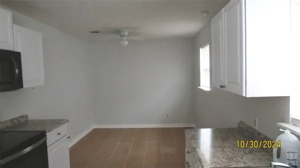 $1,300 | 2207 North Cleveland Street, Dayton, TX 77535