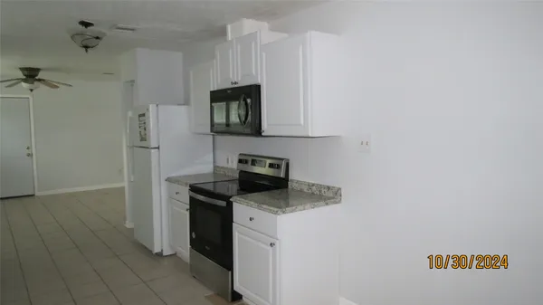 $1,300 | 2207 North Cleveland Street, Dayton, TX 77535