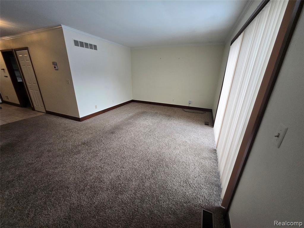 3810 Rochester Road Royal Oak, MI 48073 - Photo 6 of 30