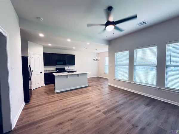 $1,950 | 143 Villa Drive, Thibodaux, LA 70301