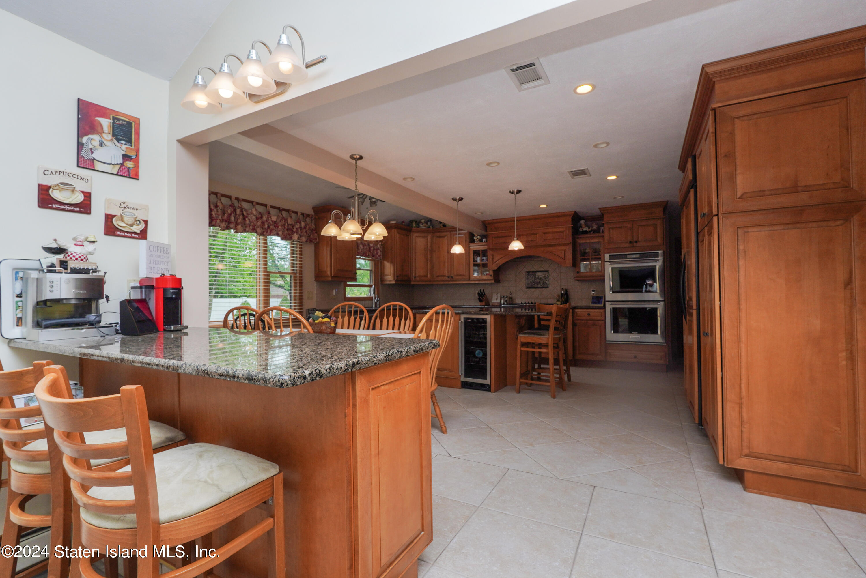 1400 Woodrow Road Staten Island, NY 10309 - Photo 14 of 40 (14) KITCHEN