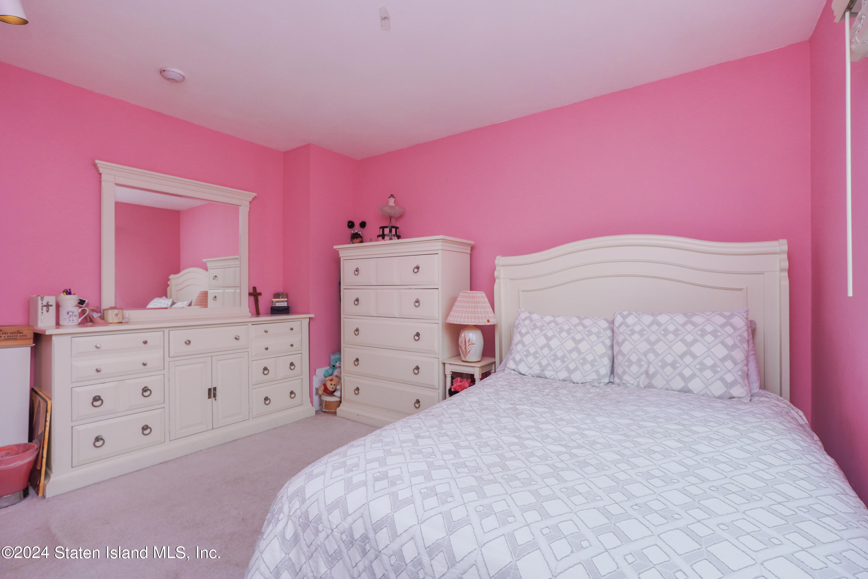 1400 Woodrow Road Staten Island, NY 10309 - Photo 25 of 40 (25) SECOND BEDROOM