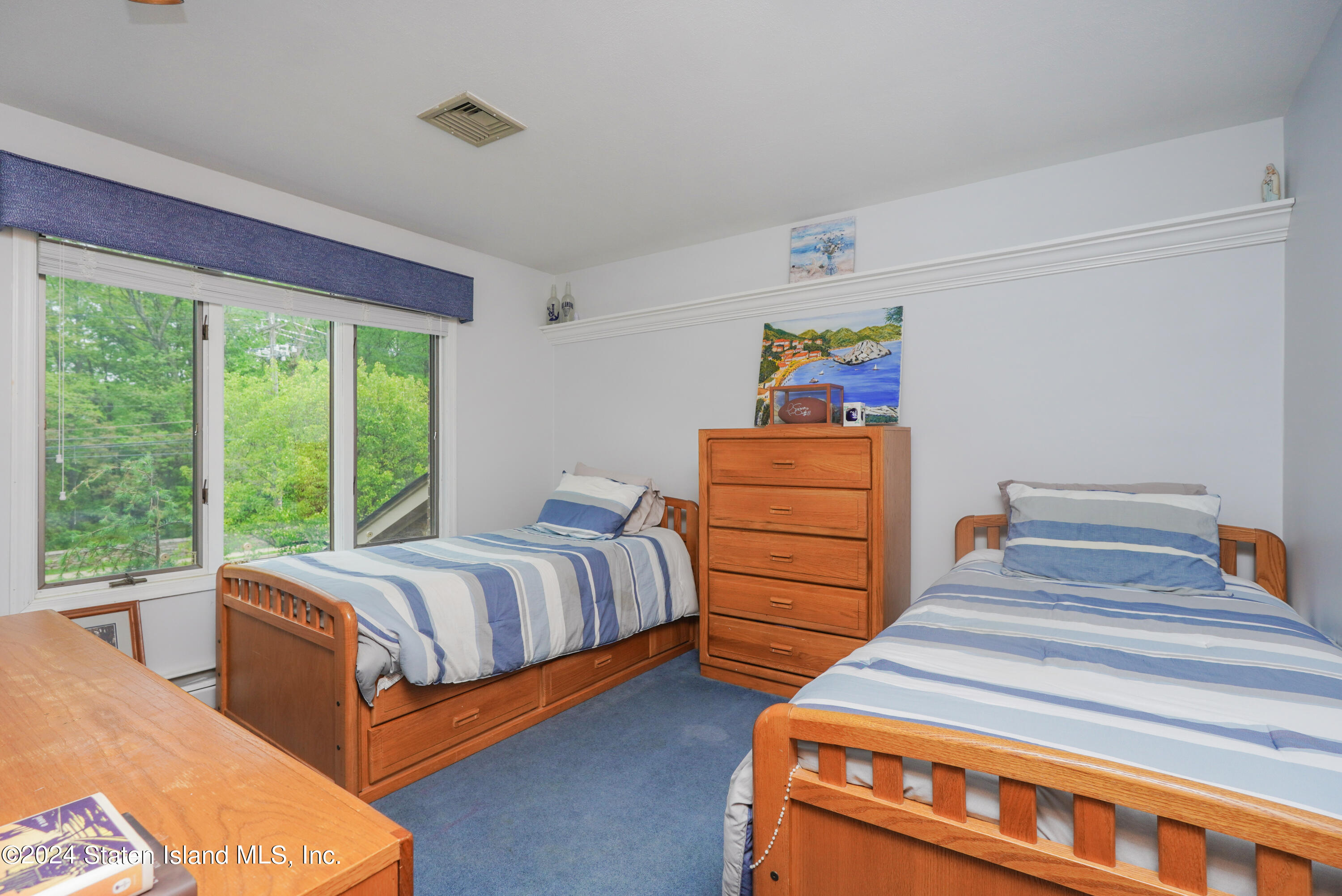 1400 Woodrow Road Staten Island, NY 10309 - Photo 27 of 40 (27) THIRD BEDROOM