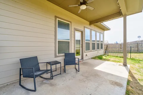 $440,000 | 718 Hereford Loop, Hutto, TX 78634