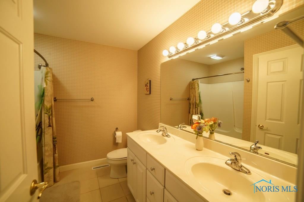2589 Spruce Loop Road Sylvania, OH 43560 - Photo 32 of 36 Gallery Image 32