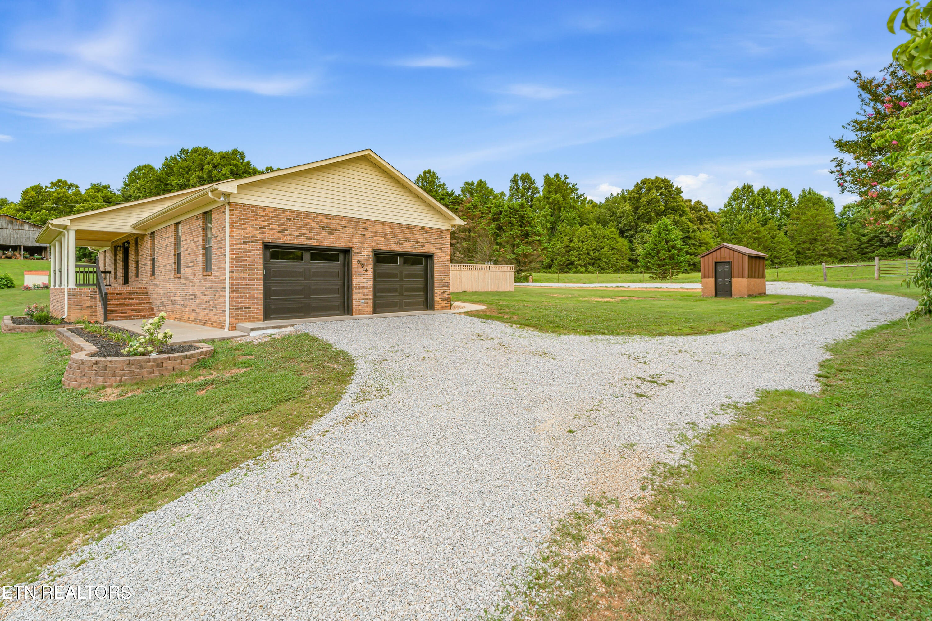 394 Pattie Gap Road Philadelphia, TN 37846 - Photo 12 of 49 394 Pattie Gap Road-47