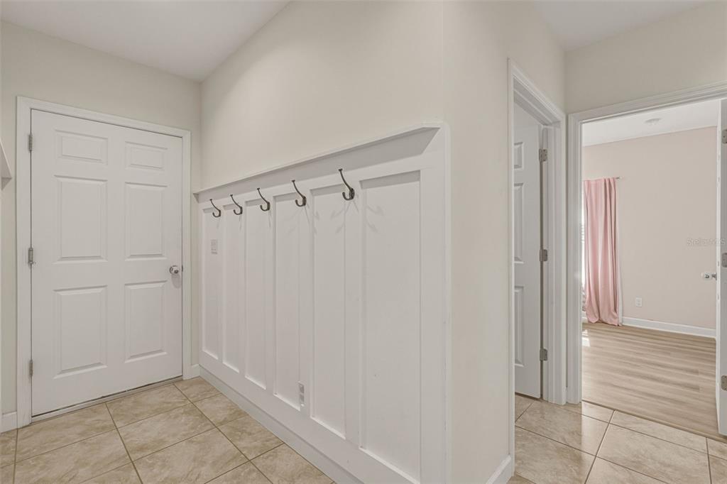 634 Carmel Road Venice, FL 34293 - Photo 32 of 67 a view of an empty room