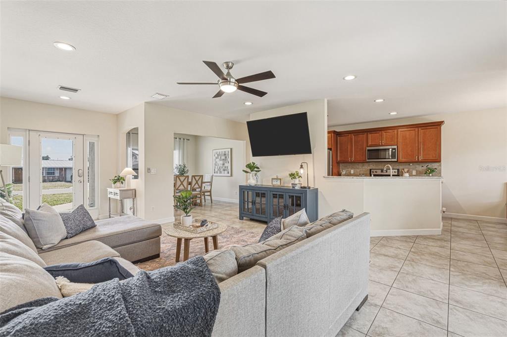 634 Carmel Road Venice, FL 34293 - Photo 9 of 67