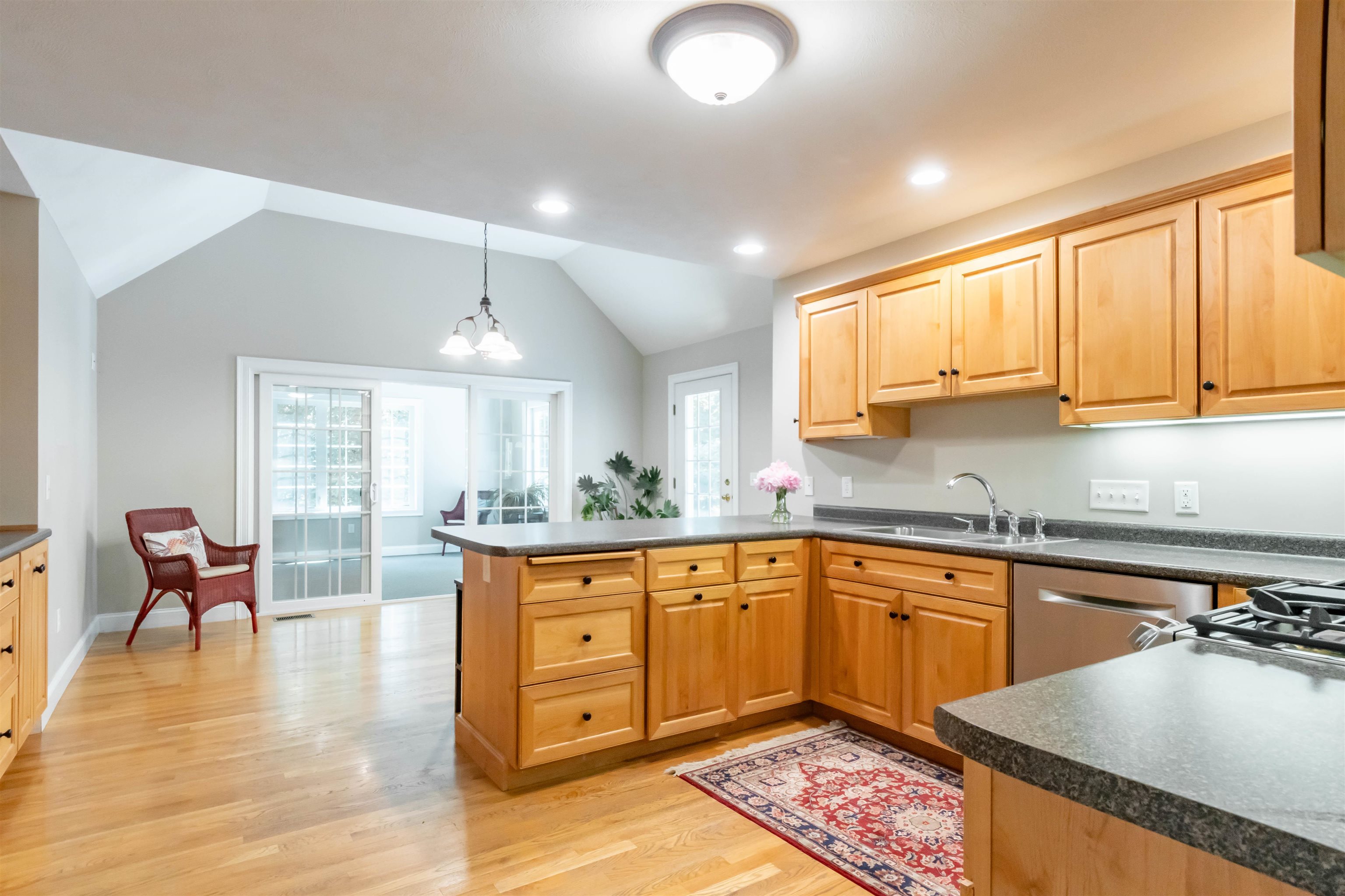 89 Odell Road Sandown, NH 03873 - Photo 12 of 36