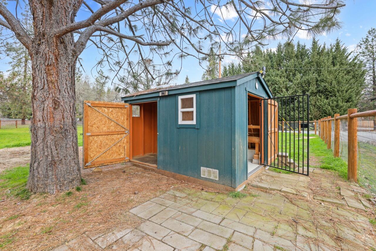 149 Queens Branch Road Rogue River, OR 97537 - Photo 34 of 48 EP1A6633 Large