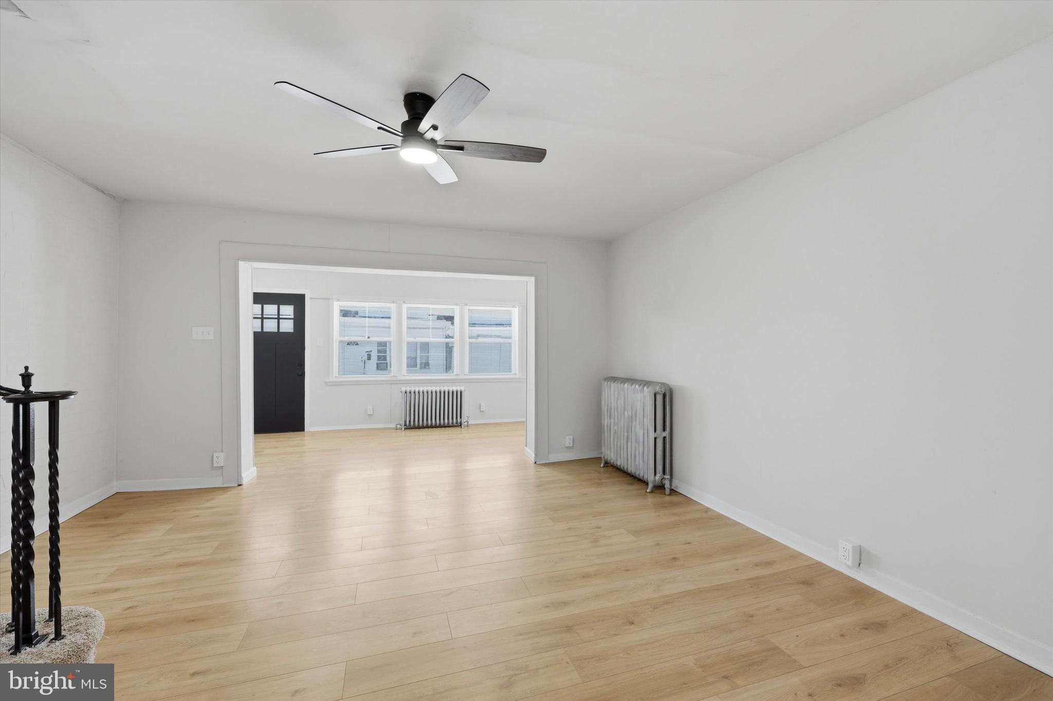 2658 Shields Street Philadelphia, PA 19142 - Photo 6 of 15