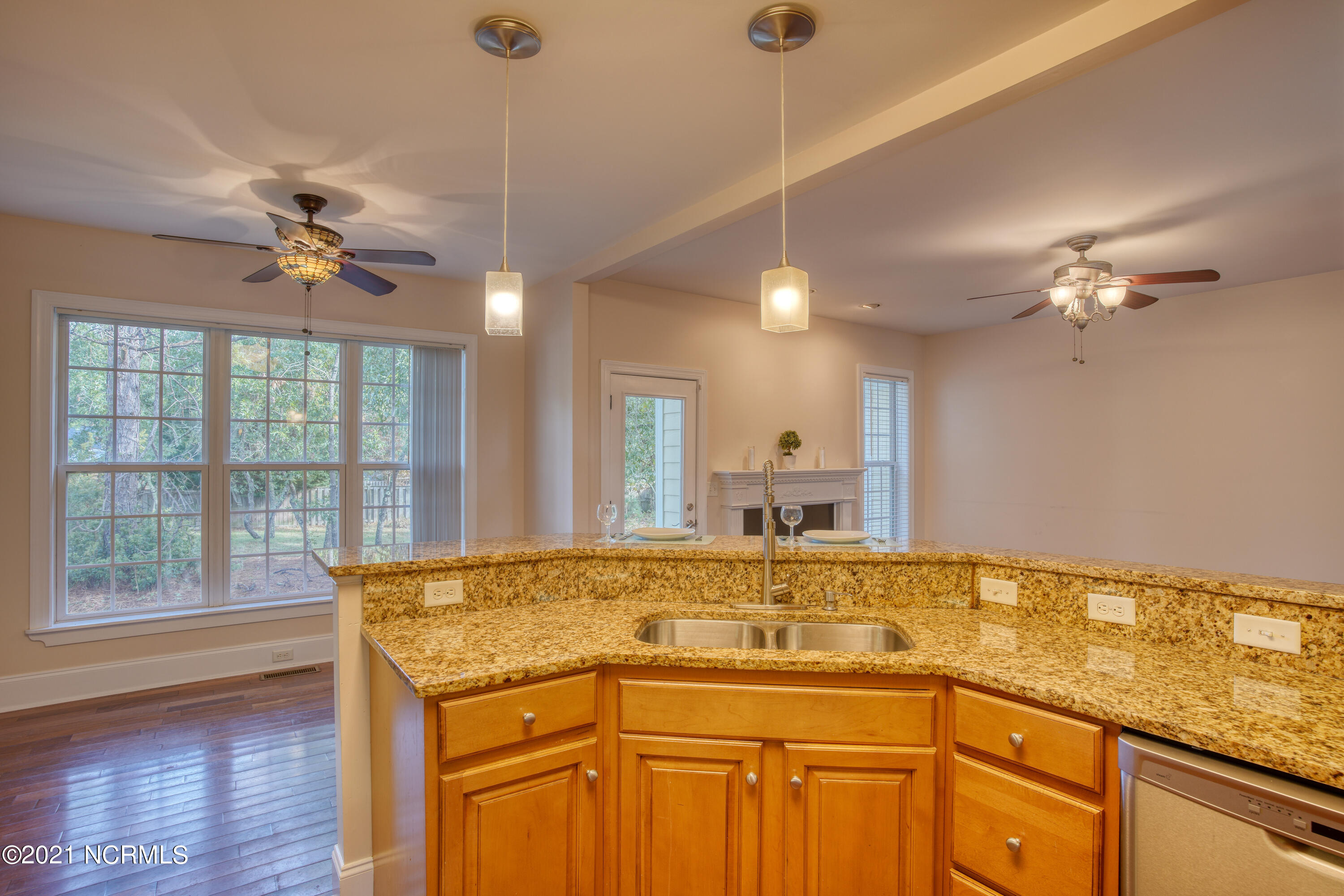 417 Okeechobee Road Wilmington, NC 28412 - Photo 7 of 23 417 Okeechobee-16