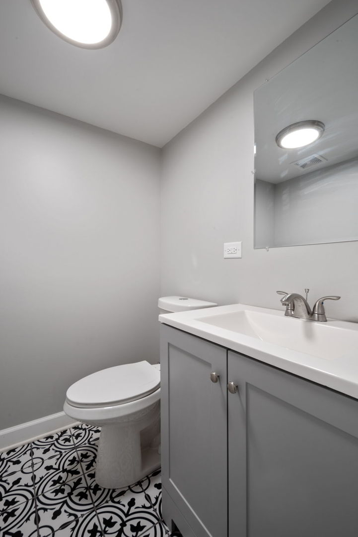5944 South Princeton Avenue Chicago, IL 60621 - Photo 11 of 14 Gallery Image 11