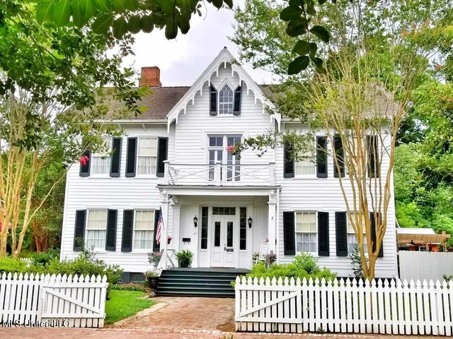 $495,500 | 611 North Union Street, Natchez, MS 39120