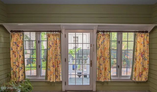 $495,500 | 611 North Union Street, Natchez, MS 39120