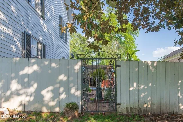 $495,500 | 611 North Union Street, Natchez, MS 39120